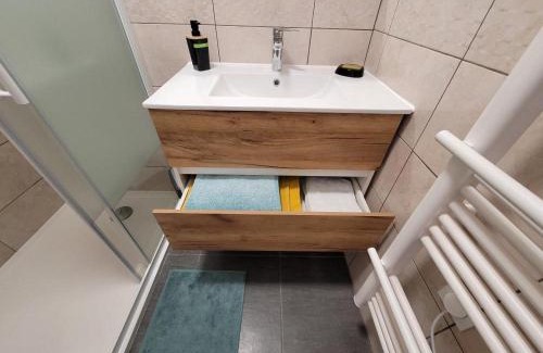 Salbris Apartment | Appartement Salbris- Parking Gratuit