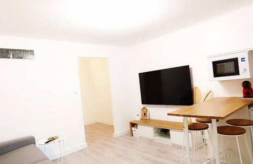 La Petite Motte Apartment | Appartement Sans vis à vis Avec sa vue Dépaysante sur son Jardin Méditerranéen