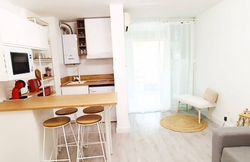 La Petite Motte Apartment | Appartement Sans vis à vis Avec sa vue Dépaysante sur son Jardin Méditerranéen