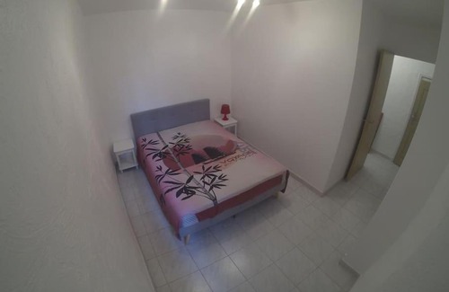 Nans-les-Pins Apartment | Appartement situé sur le Chemin des ROYS