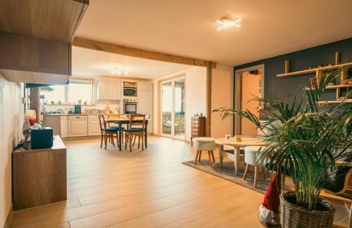 Froidchapelle Apartment | Appartement SPA VIP Pont Alsort