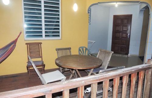 Malendure Apartment | Appartement spacieux à Bouillante avec piscine partagée