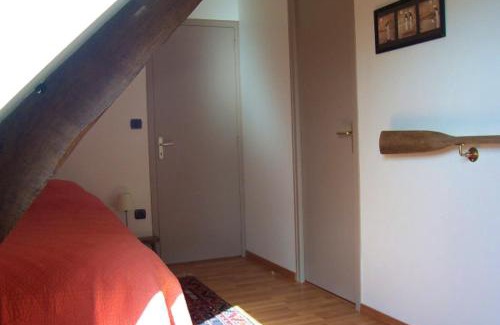 Dragey-Ronthon Apartment | Appartement spacieux a Dragey Ronthon avec jardin cloture