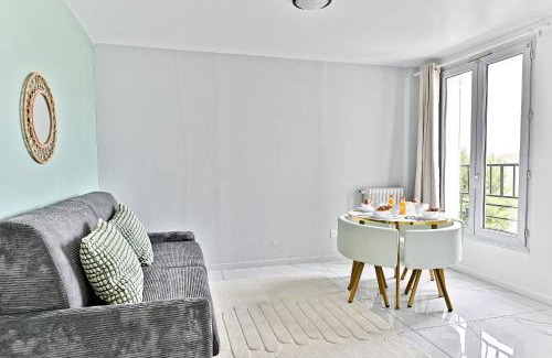 Gagny Apartment | Appartement Spacieux en banlieue parisienne - II