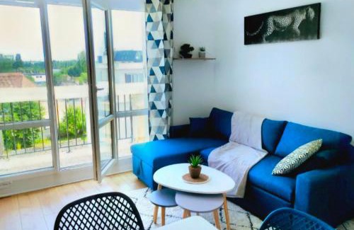 Saint-Jean Eudes Saint-Gilles Apartment | Appartement Spacieux & Parking