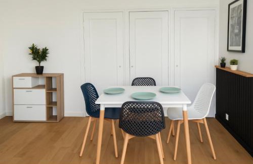 Saint-Jean Eudes Saint-Gilles Apartment | Appartement Spacieux & Parking