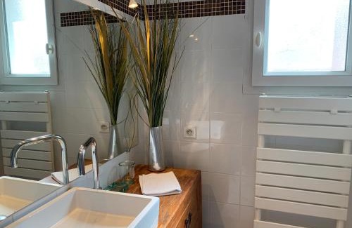 Aix-les-Bains Apartment | Appartement Standing 55m2 - Terrasse Sud, Parking, Wifi