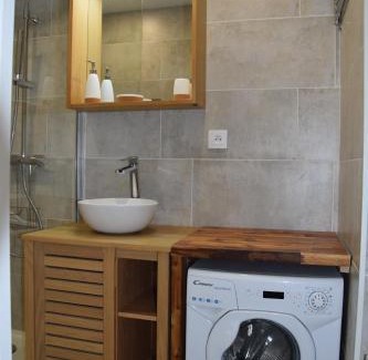Le Corbier Apartment | Appartement Studio rénové le Corbier 4 personnes 22m2 domaine les Sybelles Classé 2 étoiles label qualité le corbier