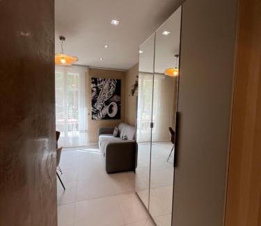 Juan-les-Pins Apartment | Appartement sur la Pinède à Juan les pins