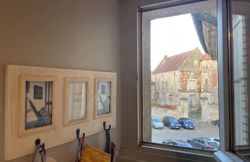 Senlis Apartment | Appartement sur le parvis de la cathédrale