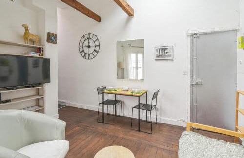 7th Arrondissement Apartment | Appartement Surcouf - Welkeys