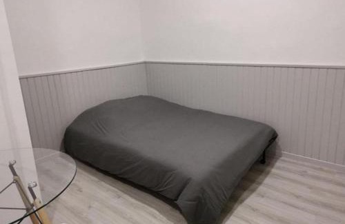 Saint-Etienne Apartment | Appartement T1 centre ville Carmes Metz