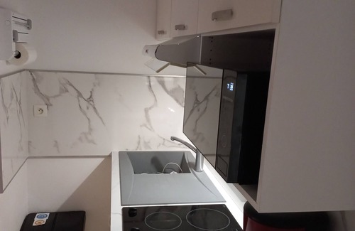 Toulouse North Apartment | Appartement T1 Entièrement Rénové en Résidence Avec Parking Privé