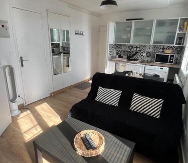 La Riche Apartment | Appartement T1B place saint Anne