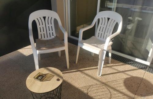 Onet-le-Chateau Apartment | Appartement T2 accessible PMR avec terrasse et garage
