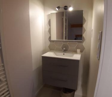 Cleon-d'Andran Apartment | Appartement T2 au cœur du village