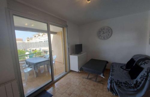 Marseillan Plage Apartment | Appartement T2 avec Terrasse, Piscine et Parking Privé - 4 Pers. - FR-1-326-792