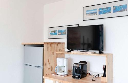 Narbonne-Plage Apartment | Appartement T2 bord de mer 2 pers, animaux admis, parking public, location draps & serviettes - FR-1-409-25