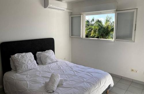 Ducos Apartment | Appartement T2 Chic - vue mer et montagne