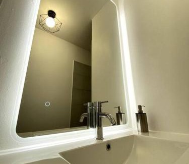 Ducos Apartment | Appartement T2 Chic - vue mer et montagne