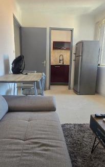 Bagnols-sur-Ceze Apartment | appartement T2