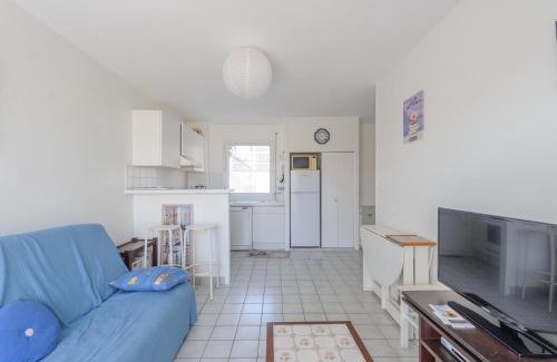 Quartier des Dunes Apartment | Appartement T2 à 50m de la Plage, Balcon, Wifi, Tout Confort, 4 Pers, Châtelaillon-Plage - FR-1-535-9