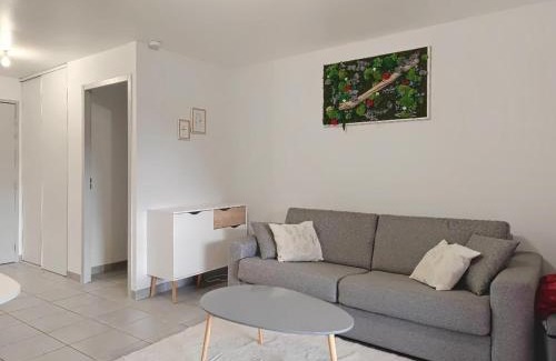 Rochefort-du-Gard Apartment | Appartement T2 avec terrasse sud