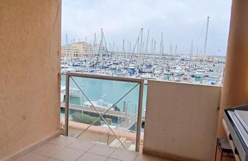 Frontignan Apartment | Appartement T2 Frontignan-Plage, 6 pers, vue port, parking inclus - FR-1-785-17