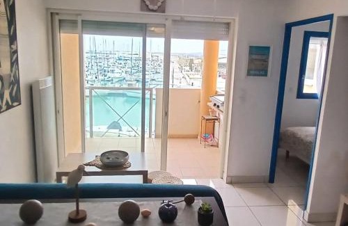 Frontignan Apartment | Appartement T2 Frontignan-Plage, 6 pers, vue port, parking inclus - FR-1-785-17