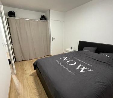 Saint-Loubes Apartment | Appartement T2 proche Bordeaux
