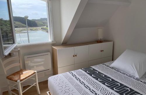 Sauzon Apartment | Appartement T2 vue mer Sauzon terrasse et parking privés