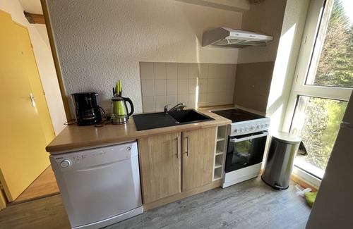 Laveissiere Apartment | Appartement T3 résidence porte du Sud