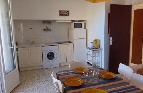 Narbonne-Plage Apartment | Appartement T3, RDC, 4 couchages, Front de Mer Narbonne Plage