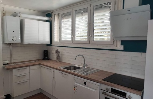 La Doua Apartment | Appartement T4 Avec Balcon Proximité Immédiate Doua et Transports