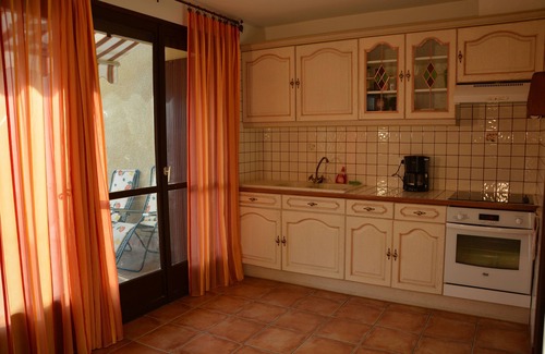 Carcassonne Apartment | Appartement terrasse. SPECIAL OFFRE Juillet-Août 20% réduction.