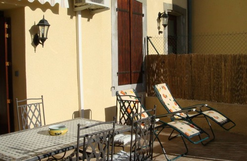 Carcassonne Apartment | Appartement terrasse. SPECIAL OFFRE Juillet-Août 20% réduction.