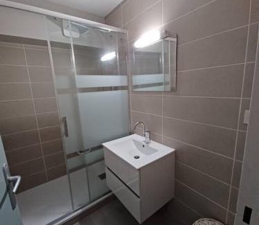 Esquieze-Sere Apartment | Appartement, Terrasse, Soleil, Luz