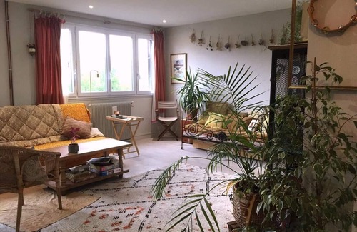 Aubervilliers Apartment | Appartement Type Loft D'artiste