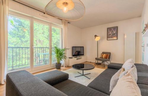 La Madeleine Apartment | Appartement une chambre avec parking & balcon