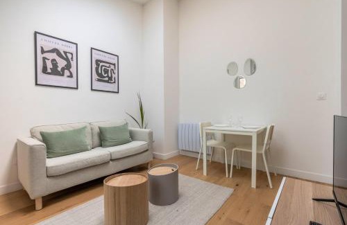 Tourcoing Apartment | Appartement une chambre avec jardin, proche tram