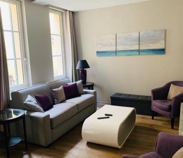 Notre-Dame Apartment | Appartement Versailles quartier Notre Dame au pied du Chateau avec Parking