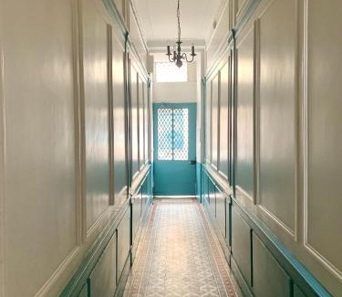 Notre-Dame Apartment | Appartement Versailles quartier Notre Dame au pied du Chateau avec Parking
