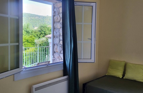 La Croix-Valmer Apartment | Appartement vue mer Dans Villa Individuelle . Animaux de Compagnie Acceptés