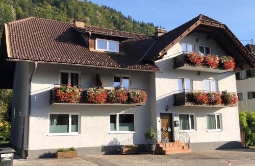 Doebriach Apartment | Appartement Zirbenduft Ferienhaus Fuenf Sinne