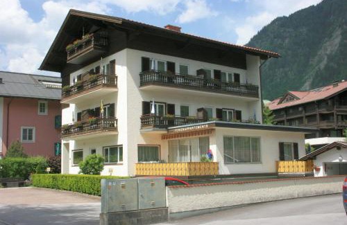 Bad Hofgastein Apartment | Appartementhaus Lafenthaler mit kostenlosem Eintritt in Alpentherme