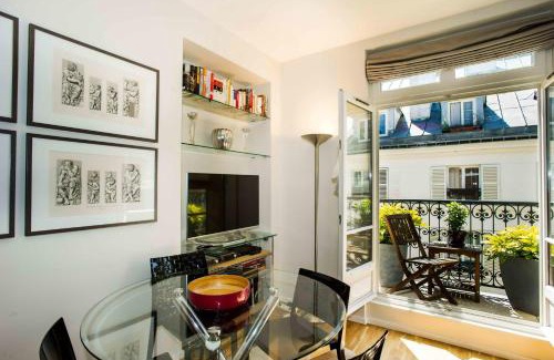 Chaussee-d'Antin Apartment | Appartements Caumartin 64