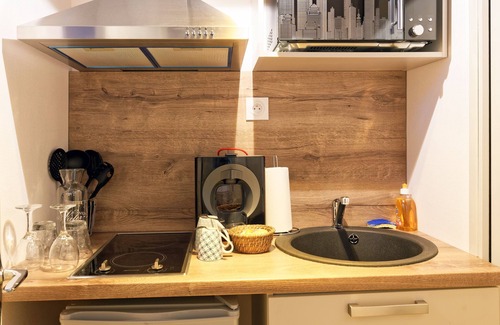 Autun Apartment | Appartements Pied à Terre, haut standing avec cuisine équipée et terrasse/Groupe HRM