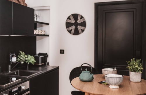 Graslin - Commerce Apartment | Appartements Place Royale - Maisons du Monde Hôtel & Suites