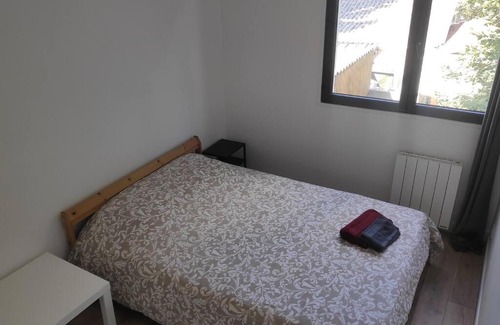Bois-Colombes Apartment | Appartemet lumineux calme - Balcon vue Jardin