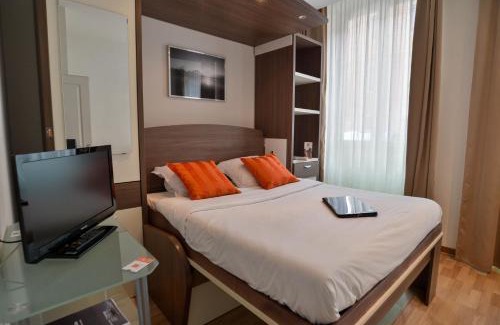 Annecy Old Town Apartment | Apparthotel Privilodges Le Royal